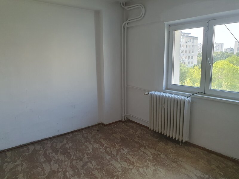 Drumul Taberei, V Ialomitei, vanzare 3 camere dec., 5/10, bl 75, reabilitat