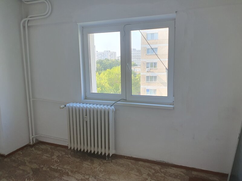 Drumul Taberei, V Ialomitei, vanzare 3 camere dec., 5/10, bl 75, reabilitat